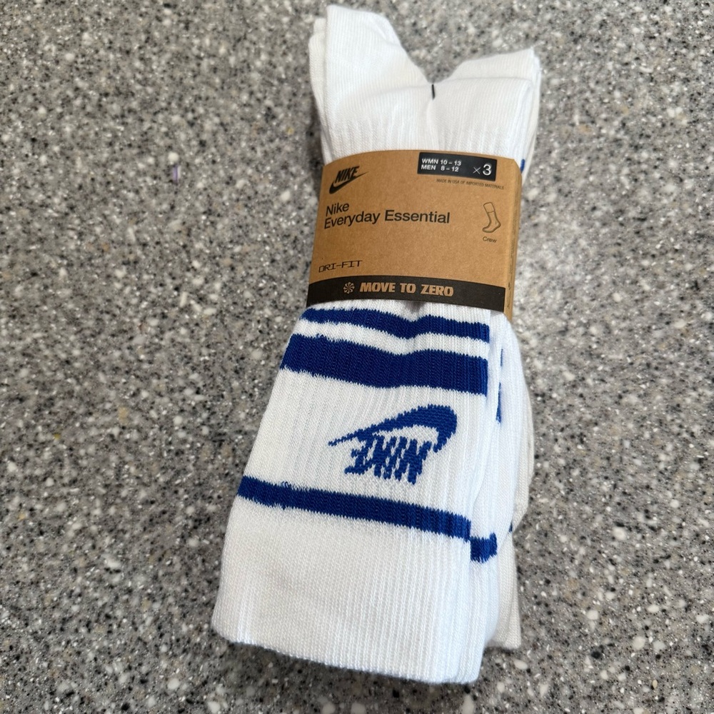Nike Everyday Essential White large Unisex Crew Socks 3 Pairs